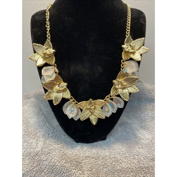 NY Statement Necklace Gold Tone Flower Bib Modernest Lotus Lily Colored Gems - Picture 6 of 6